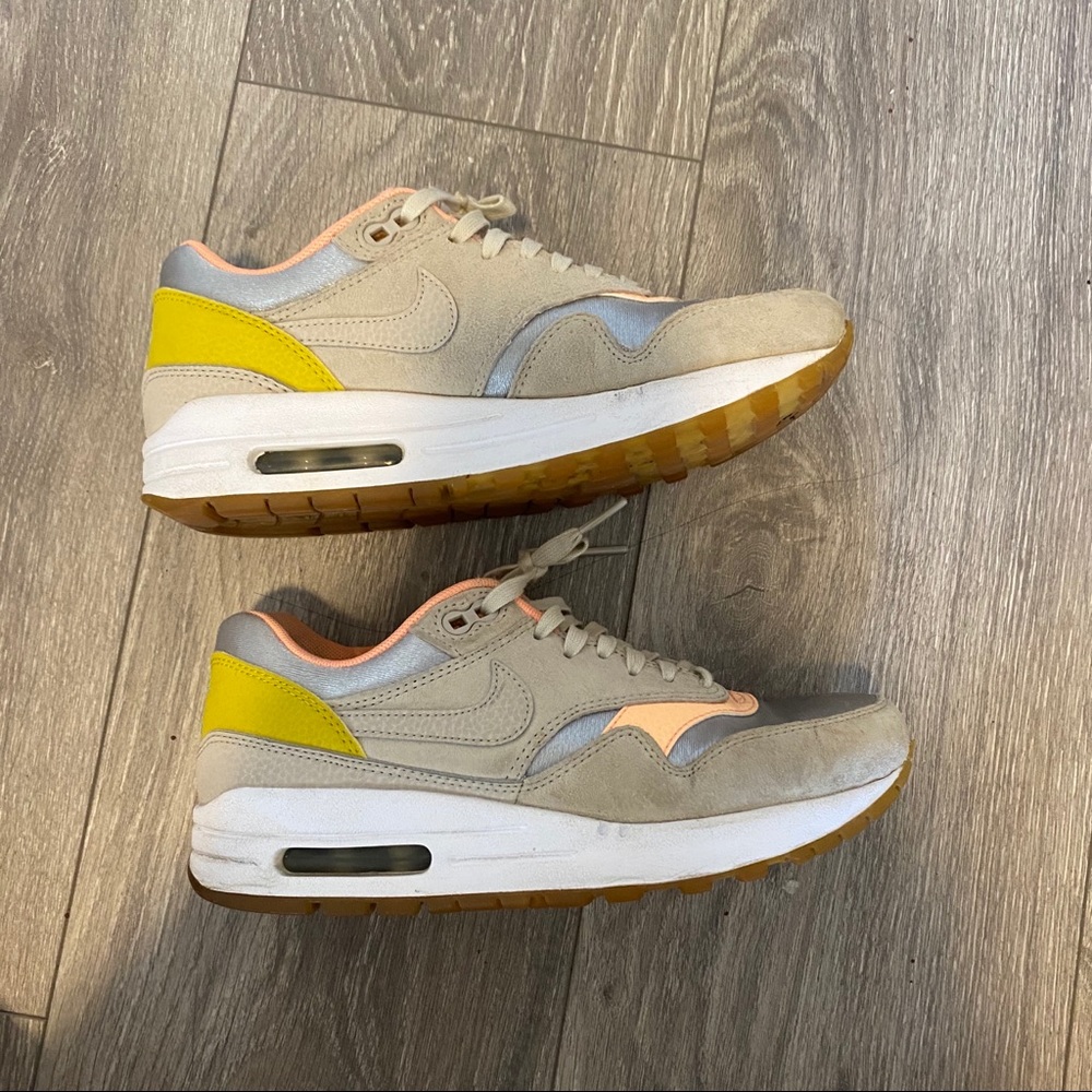 RARE Nike Air Max 90